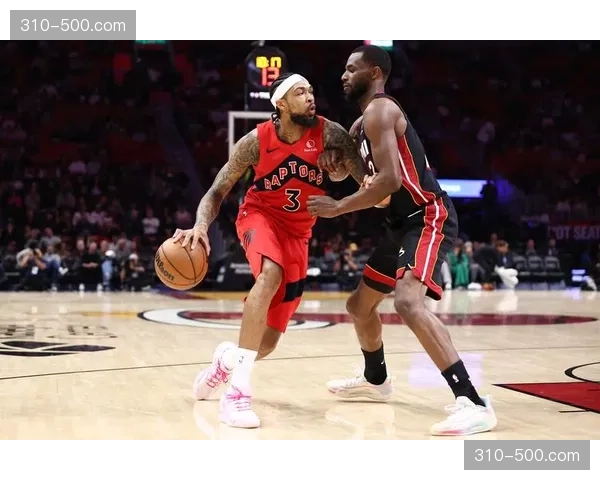 巴恩斯场均26.7分7.7助 猛龙锋线核心率队扳平骑士